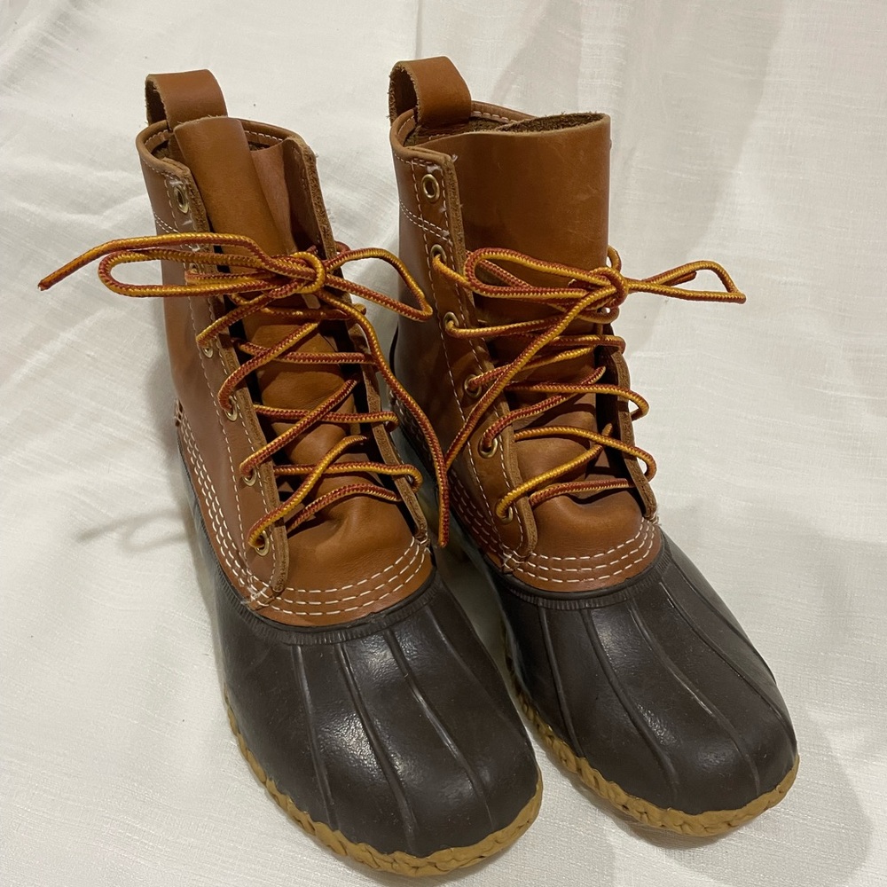 L.L. Bean Women's Two-Tone Brown & Dark Brown Lace-Up Boots